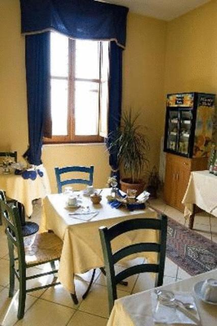 Tavernola - Locanda Di Campagna Баттипалья Экстерьер фото